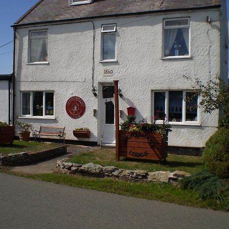 Sportsmans Lodge Bed And Breakfast Amlwch Εξωτερικό φωτογραφία