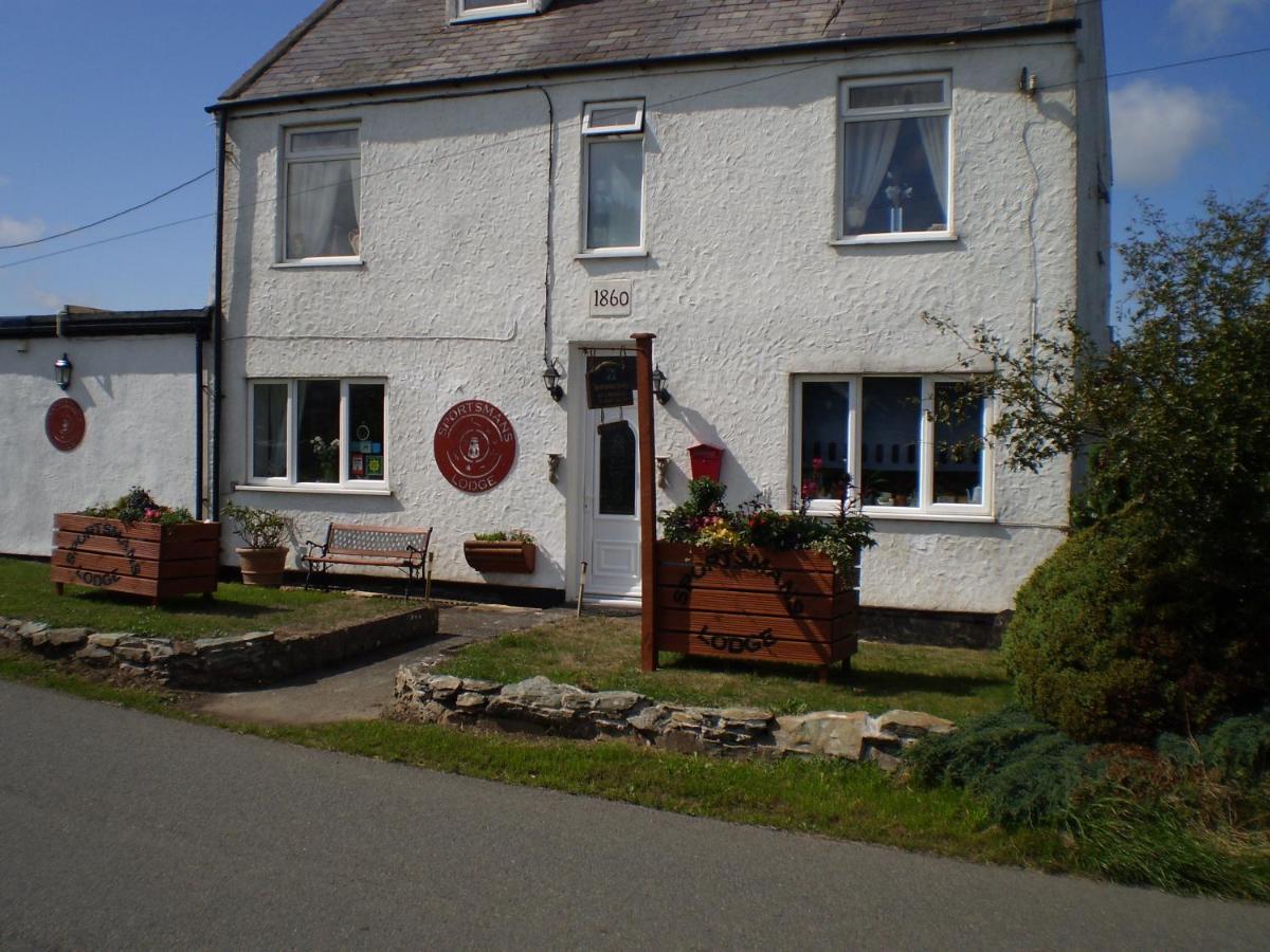 Sportsmans Lodge Bed And Breakfast Amlwch Εξωτερικό φωτογραφία