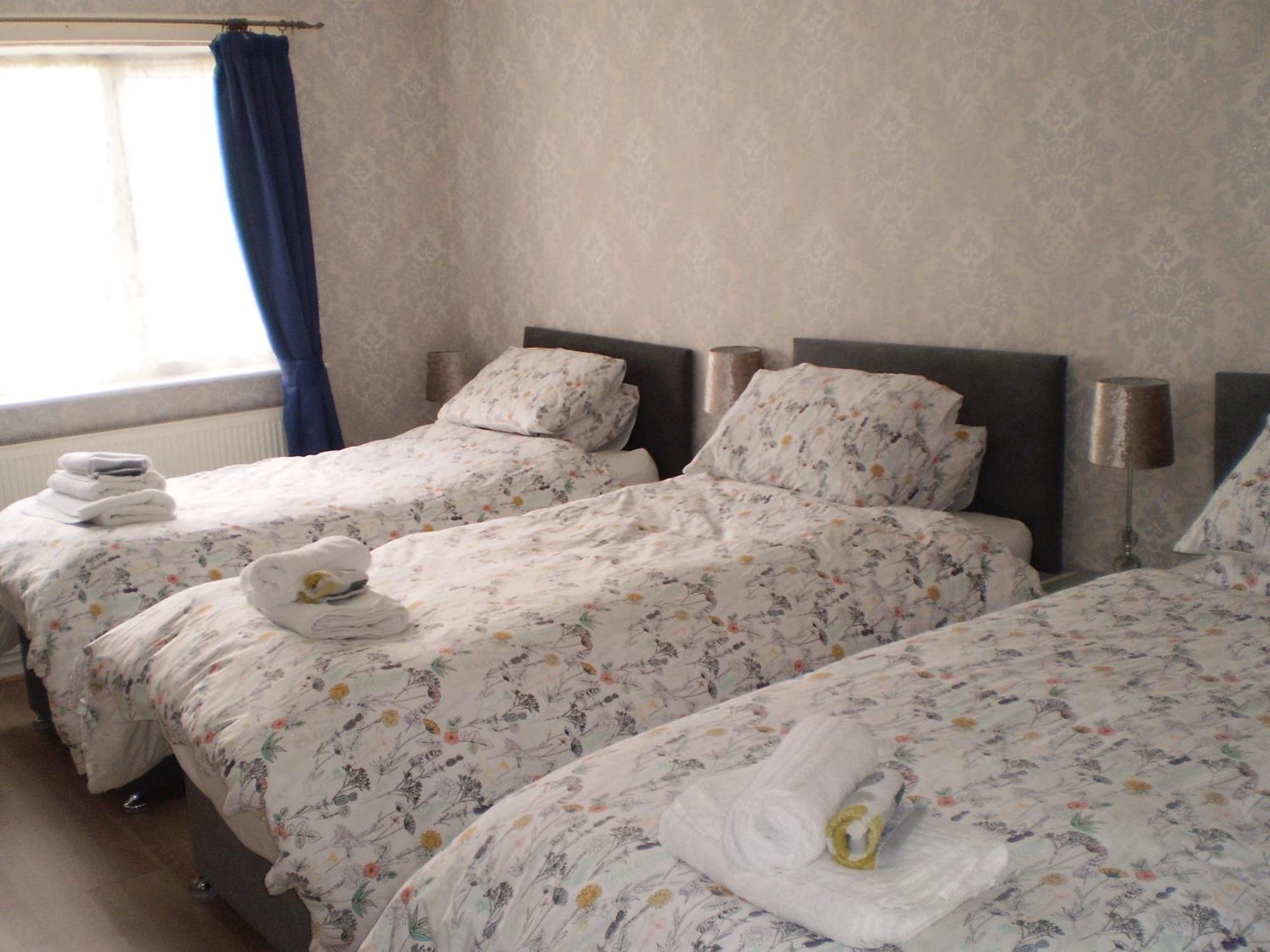 Sportsmans Lodge Bed And Breakfast Amlwch Δωμάτιο φωτογραφία