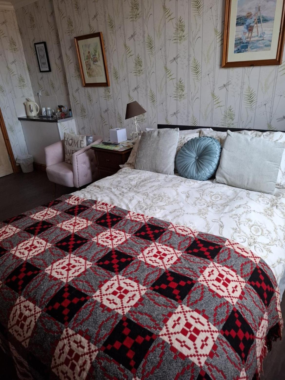 Sportsmans Lodge Bed And Breakfast Amlwch Δωμάτιο φωτογραφία