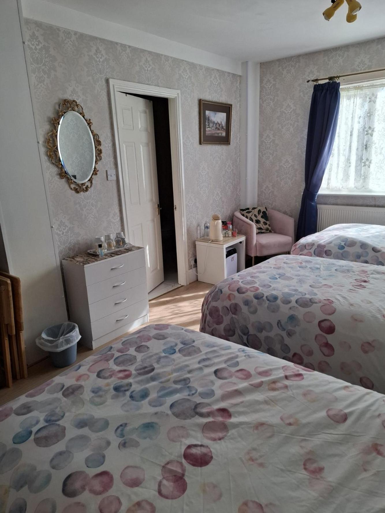 Sportsmans Lodge Bed And Breakfast Amlwch Δωμάτιο φωτογραφία